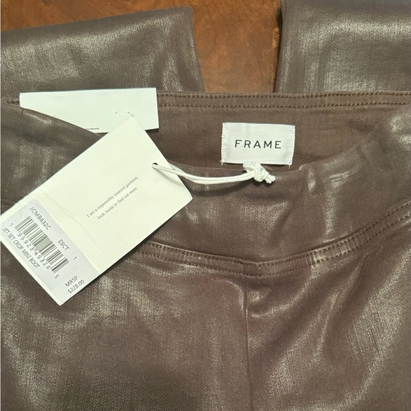 FRAME Jet Set Crop Mini Boot - Picture 8 of 9